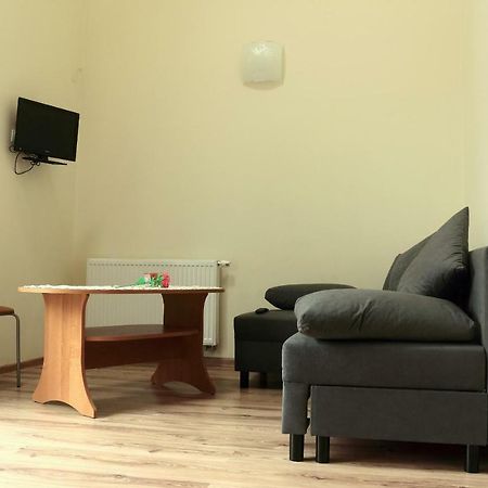 Apartamenty Przy Trakcie Cesarskim Венгерска Гурка Екстериор снимка