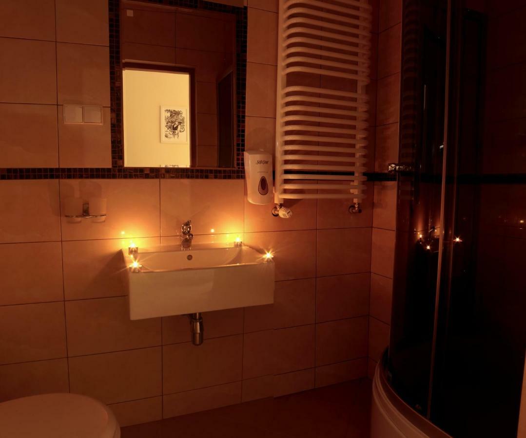 Apartamenty Przy Trakcie Cesarskim Венгерска Гурка Екстериор снимка